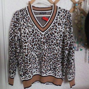 Metric Knits Animal Print V Neck Sweater NWT Sz L